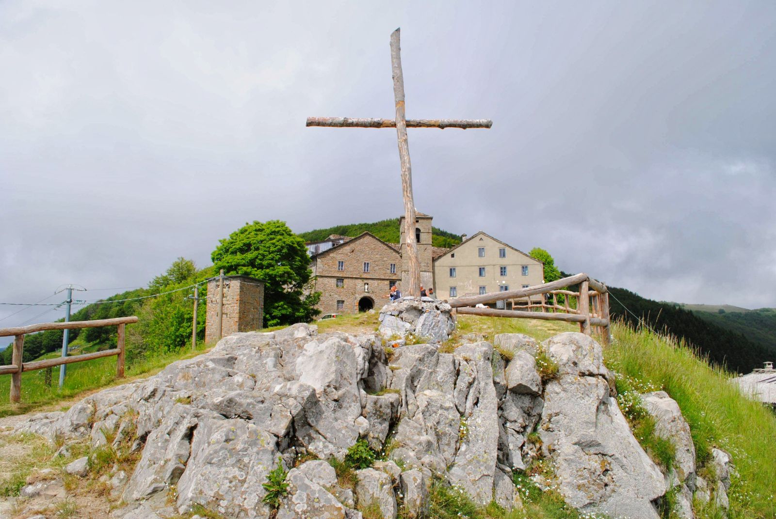 San Pellegrino in Alpe, cosa fare nel paese diviso tra Toscana e Emilia Romagna San Pellegrino in Alpe, cosa fare nel paese diviso tra Toscana e Emilia Romagna