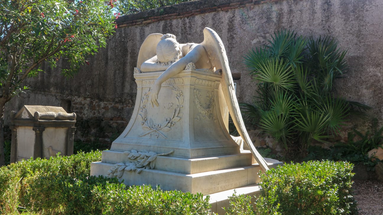 Il cimitero acattolico di Roma e le tombe famose degli artisti